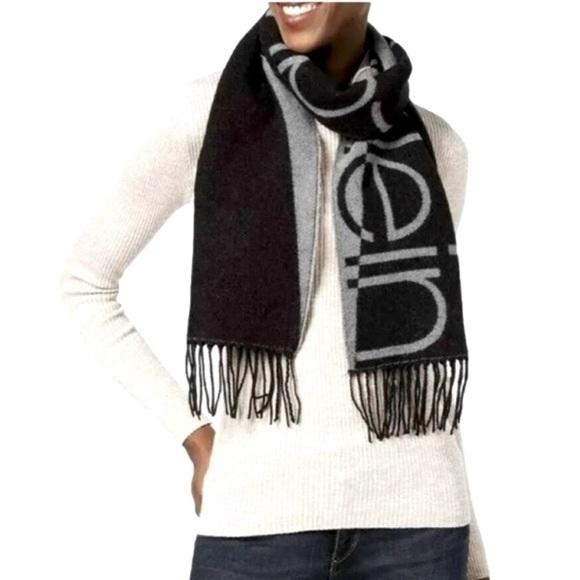 Calvin Klein Accessories - CALVIN KLEIN Scarf Two Tone Logo Fringed Black Grey Colorblock Knit